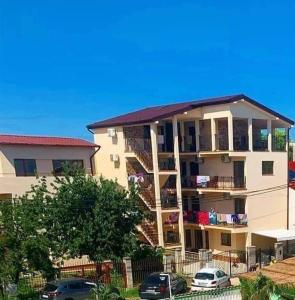 Το κτήριο όπου στεγάζεται  το δωμάτιο σε οικογενειακή κατοικία