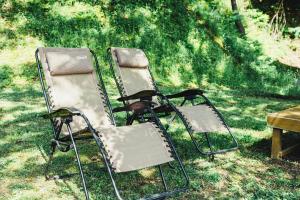 Vrt ispred objekta LUONTE 霧の高原 Glamping