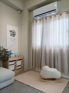 Vuode tai vuoteita majoituspaikassa tinytiny house