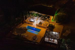 Πισίνα στο ή κοντά στο Villa Valley Deniz, Dağ Manzaralı Müstakil Villa +19 φωτογραφίες