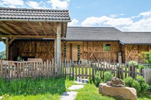 A garden outside Aschnerhof Holzherz