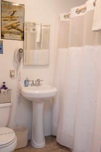 Koupelna v ubytování The Jenny Suite 4