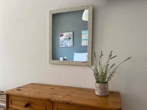 Gallery image of Artemis Rooms two steps by the sea in Plataniás