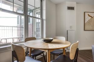 Billede fra billedgalleriet på Central Square 2br w gym nr T BOS-818 i Cambridge