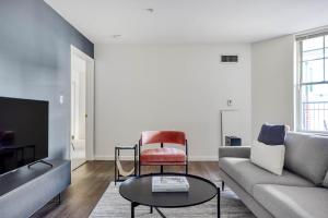 Et tv og/eller underholdning på Central Square 2br w gym nr T BOS-819