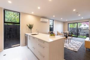 Φωτογραφία από το άλμπουμ του Brand New & Central Townhouse σε Christchurch