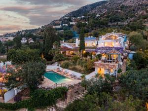 Bazén v ubytování CasaBlu - An Andalusian Boutique Hotel nebo v jeho okolí