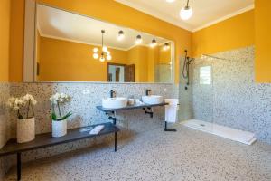 Bagno di Gargiulo Suites