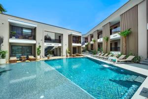 Bazén v ubytování Luuks Luxury Accommodation nebo v jeho okolí
