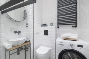Kúpeľňa v ubytovaní Kraków Apartament Blisko Centrum Kongresowego i Wawelu by Noclegi Renters