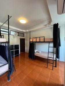 通萨拉Another High Away Hostel的相册照片