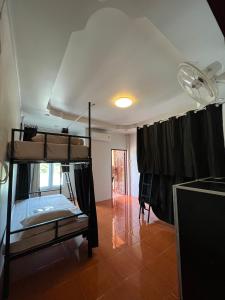 通萨拉Another High Away Hostel的相册照片