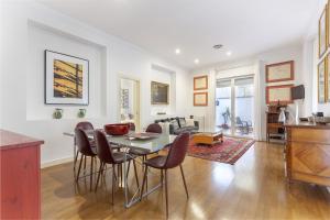 A seating area at Apartamento Principe Terrace en Madrid