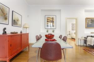 A seating area at Apartamento Principe Terrace en Madrid