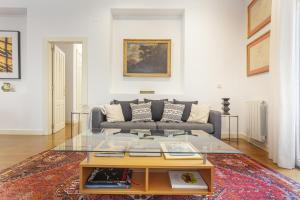 A seating area at Apartamento Principe Terrace en Madrid