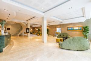 Vstupní hala nebo recepce v ubytování Hotel Torremar - Mares