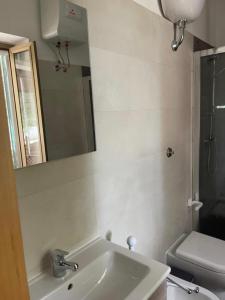 A bathroom at Villa Margherita