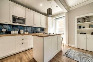 Gallery image of GuestReady - Spacious and Beautiful 2BR Flat in Morningside in Edinburgh