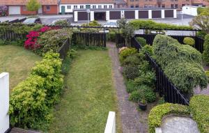 Taman di luar 4 Bedroom Awesome Home In Simrishamn