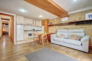 Kuchyň nebo kuchyňský kout v ubytování Casa Ana Mari II by Clabao