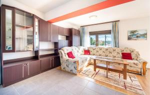Η κουζίνα ή μικρή κουζίνα στο 1 Bedroom Cozy Apartment In Krusevo