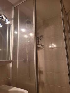 Koupelna v ubytování Haus Resi + 13 fotografií