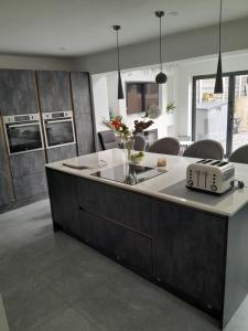 Η κουζίνα ή μικρή κουζίνα στο Prestwich comfort