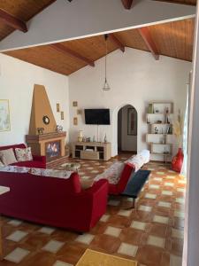 A television and/or entertainment centre at Casa MìMì