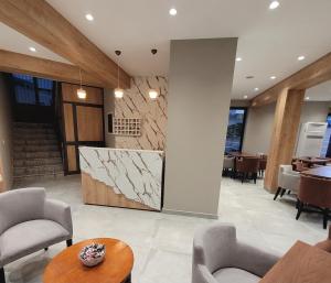 Posezení v ubytování MondurO Hotel