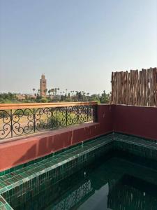 Bazén v ubytování Riad Anahata Marrakech nebo v jeho okolí