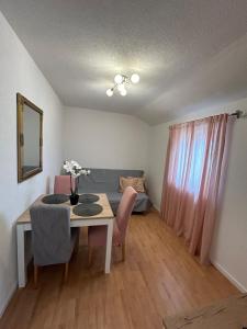 Posezení v ubytování Apartment Lovre Topic