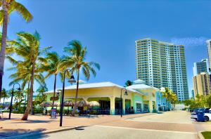 Budova, kde se prázdninový dům nachází