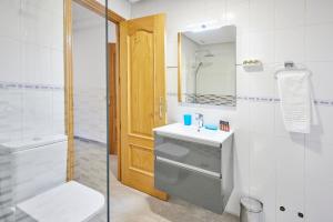 Koupelna v ubytování Alojamiento Santa Rosa + 37 fotografií