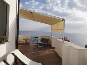 Üldine merevaade või majutusasutusest B&B La Terrazza pildistatud vaade