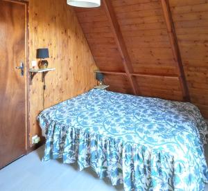 Voodi või voodid majutusasutuse Chalet de 3 chambres avec balcon amenage a Saint Lary Soulan a 1 km des pistes toas