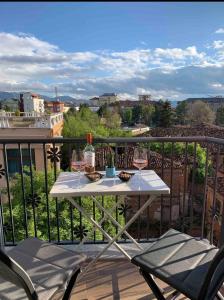 Balkón nebo terasa v ubytování Serenade Apartment