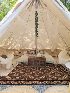 Fotografie z fotogalerie ubytování Glamping Grindhuset v destinaci Helgeroen