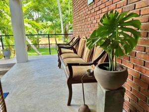 Balcone o terrazza di Track Monkey's Lodge