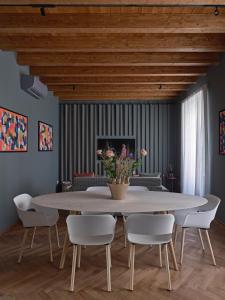 Fotografia z galérie ubytovania REGO APARTMENTS - Boutique Aparthotel & Serenity Spa with some off-site apartments in the Heart of Bergamo City Center v Bergame