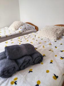 Postel nebo postele na pokoji v ubytování Apartments Pernink 341