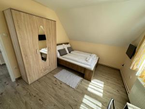 Posteľ alebo postele v izbe v ubytovaní Siófok apartman
