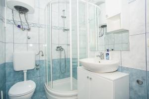 Koupelna v ubytování Apartmani Ante Nobilo + 16 fotografií