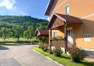 Nespecifikovaný výhled na hory nebo výhled na hory při pohledu z apartmánu