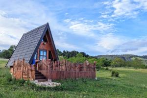 Landskap semula jadi dekat dengan chalet
