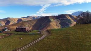 ベガ・デ・パスにあるLa cabaña mirador de los Valles Pasiegosのギャラリーの写真