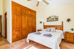 Postel nebo postele na pokoji v ubytování Villa Marcolis Playa + 18 fotografií