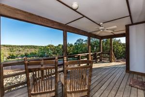 Rõdu või terrass majutusasutuses Appian Way Provence Cottage