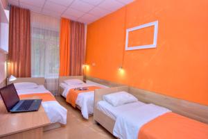 Posteľ alebo postele v izbe v ubytovaní Hostel Podolski Plus