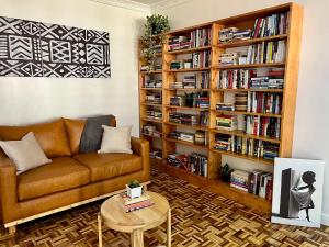 The library in a hosteleket