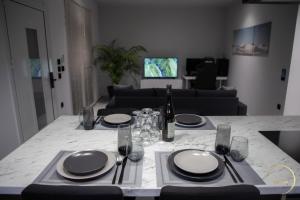 Φωτογραφία από το άλμπουμ του Sunset Shores Mola Kaliva στη Μόλα Καλύβα